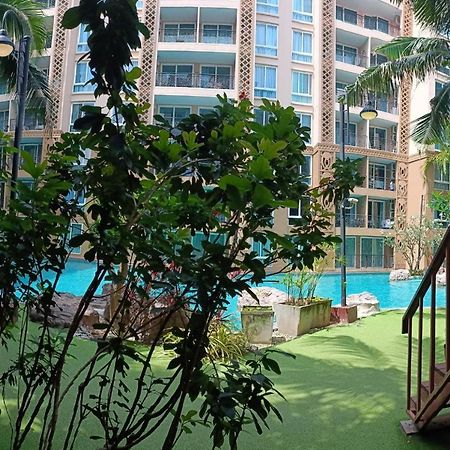 Atlantis Condo Resort By Somphong Jomtien Beach Exteriör bild