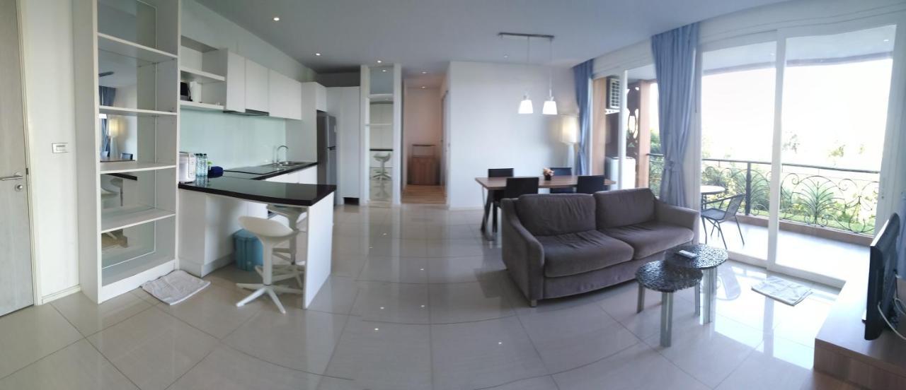 Atlantis Condo Resort By Somphong Jomtien Beach Exteriör bild