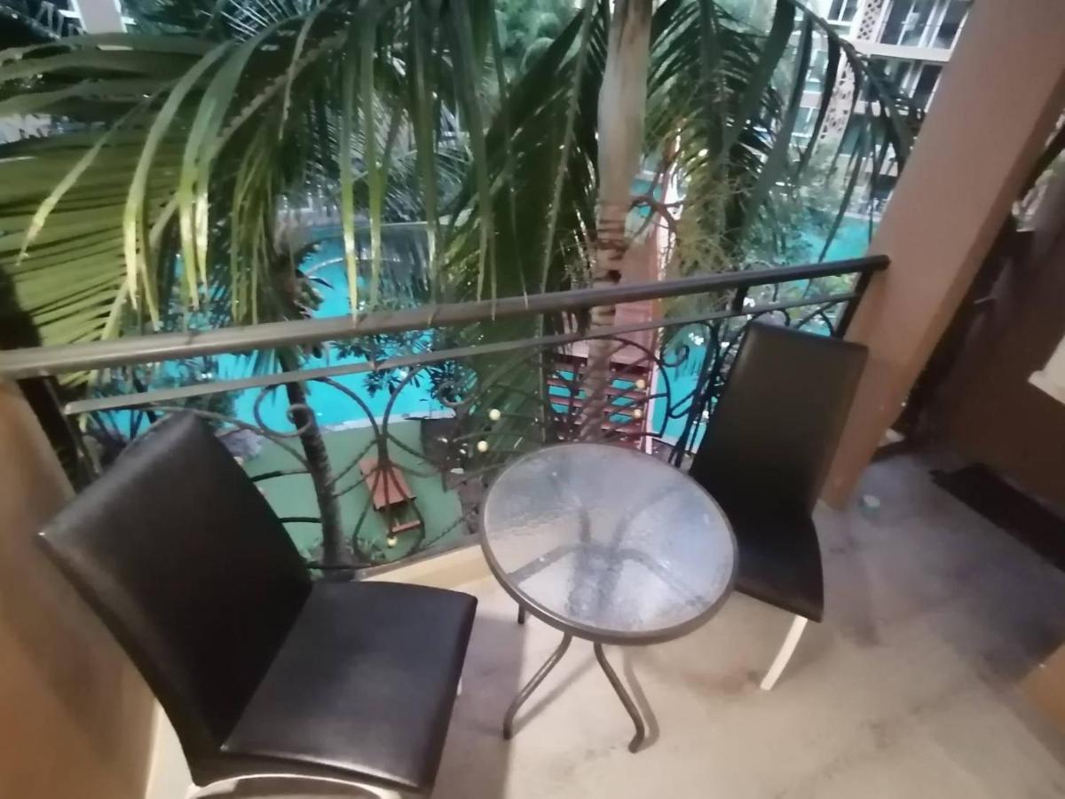 Atlantis Condo Resort By Somphong Jomtien Beach Exteriör bild