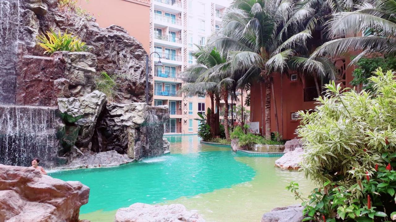 Atlantis Condo Resort By Somphong Jomtien Beach Exteriör bild