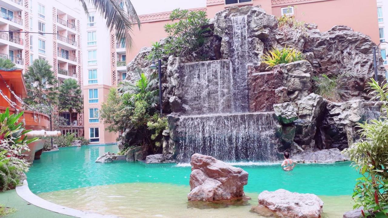 Atlantis Condo Resort By Somphong Jomtien Beach Exteriör bild